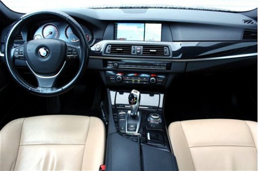 BMW 5-serie - 520i Executive NLAUTO 2eEIGNR SCHUIFDAK LEDER ZWARTEHEMEL NAVI PDC '11 - 1