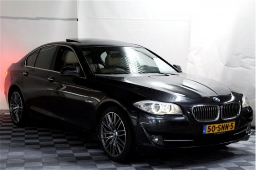 BMW 5-serie - 520i Executive NLAUTO 2eEIGNR SCHUIFDAK LEDER ZWARTEHEMEL NAVI PDC '11 - 1