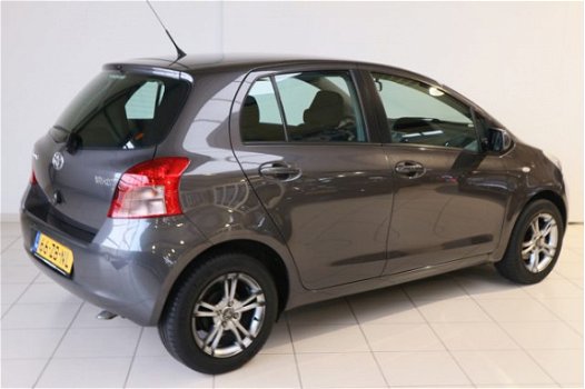 Toyota Yaris - 1.3 VVTi Sol - 1