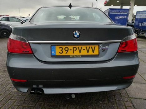 BMW 5-serie - 520i Special Edition Leder/Nav/PDC/18inch - 1