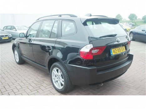 BMW X3 - 2.0d Executive NAV/ECC/Dealer ond - 1