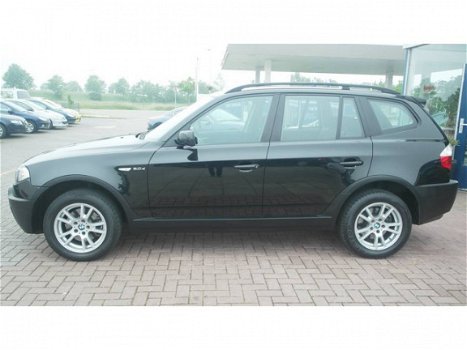 BMW X3 - 2.0d Executive NAV/ECC/Dealer ond - 1