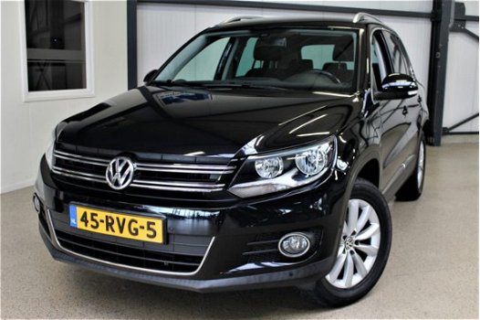 Volkswagen Tiguan - 1.4 TSI Sport&Style Navigatie - Mistlampen - Stuurwielbediening- PDC 100% (Deale - 1