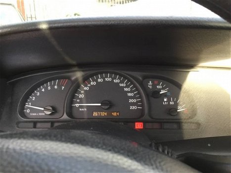 Opel Vectra - 1.6 16V - 1