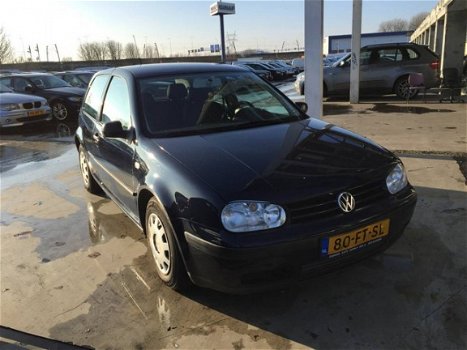 Volkswagen Golf - 1.4 16v - 1