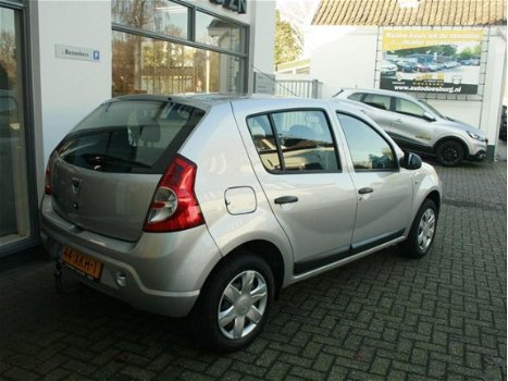 Dacia Sandero - 1.2 16v Aniversare - 1