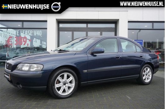 Volvo S60 - 2.4 Edition Trekhaak, DAB+ Bluetooth, YOUNGTIMER - 1