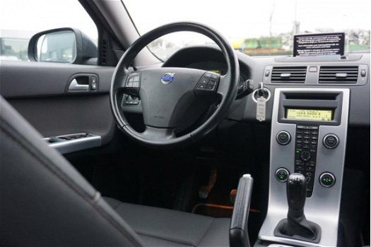 Volvo V50 - 2.0 145pk SPORT High Performance Audio/RTI/USB/AUX/Bluetooth - 1