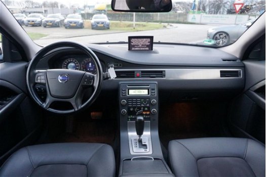 Volvo V70 - 2.4D Kinetic Trekhaak, stoelverwarming, navi - 1