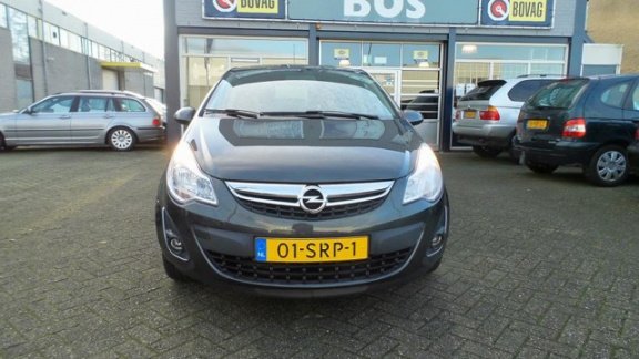 Opel Corsa - 1.2-16V Cosmo AUTOMAAT - 1