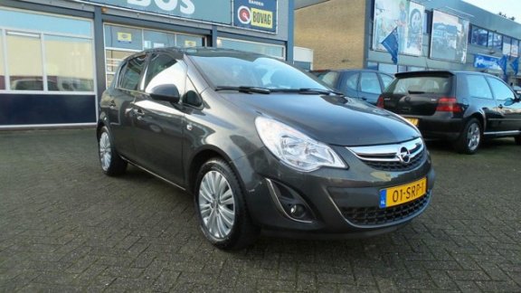Opel Corsa - 1.2-16V Cosmo AUTOMAAT - 1