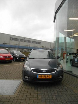 Kia Cee'd - Ceed 1.4 CVVT SEVEN - 1