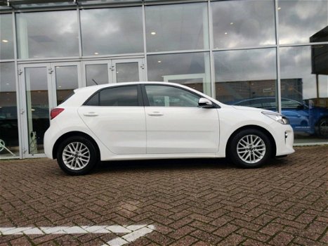 Kia Rio - 1.2 CVVT ComfortPlusLine Navigator - 1