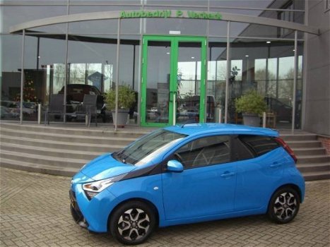 Toyota Aygo - 1.0 VVT-i x-play - 1