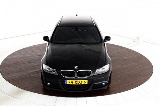 BMW 3-serie Touring - 318i Corporate Lease M Sport Edition Sportstoelen | Navigatie | 17