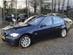 BMW 3-serie - 320i Dynamic Executive *ECC - 1 - Thumbnail