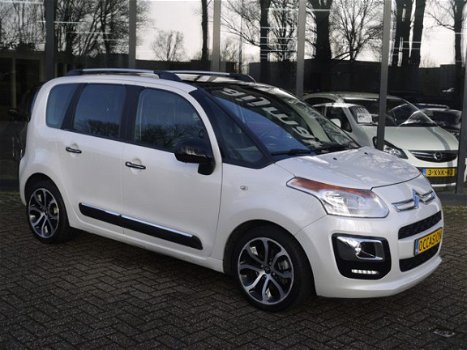 Citroën C3 Picasso - 1.2 PureTech 110pk Exclusive*Navigatie*Panoramadak - 1