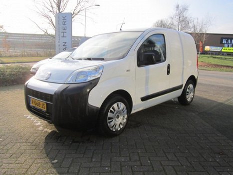 Fiat Fiorino - 1.4 Basis ZIJDEUR RECHTS/BENZINE/STUURBEKR./ELECTR.RAMEN/C.V./radio C.D./2x AIRBAG - 1