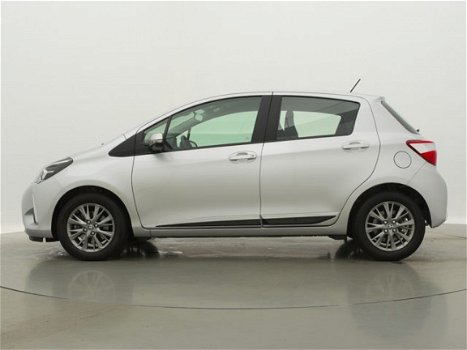 Toyota Yaris - 1.5 Hybrid Design - 1