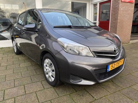 Toyota Yaris - 1.3 VVT-i Aspiration - 1