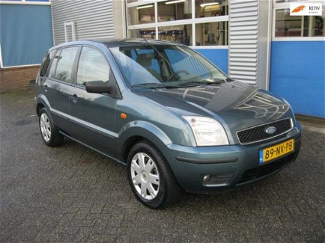 Ford Fusion - 1.6-16V Ghia - 1