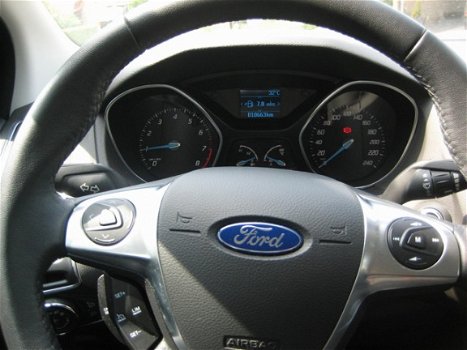 Ford Focus - 1.6 TI-VCT 92KW 5D FIRST EDITION - 1