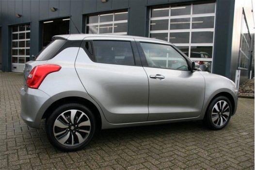 Suzuki Swift - 1.2 Stijl Smart Hybrid - 1