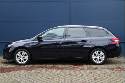 Peugeot 308 SW - 1.2 110 pk Executive / Navigatie / Parkeerhulp V&A / Apple Car Play / Panoramadak - 1