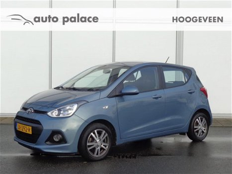 Hyundai i10 - 1.0i Blue 66pk i-MOTION COMFORT PLUS | CLIMA | TREKHAAK | CRUISE | LMV | - 1