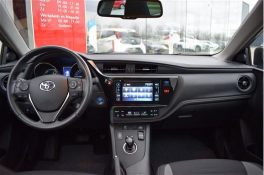 Toyota Auris Touring Sports - 1.8 Hybrid 136pk Lease automaat | Panoramadak | Navigatie | Climate- & - 1