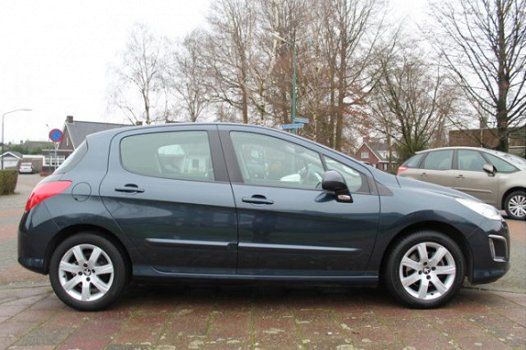 Peugeot 308 - 1.6 VTi Première // PANORAMA // NAVI // CRUISE // - 1