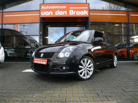 Suzuki Swift - 1.6 Sport 125PK Navi Xenon Climate Ctr Stoelverwarming Pdc 17