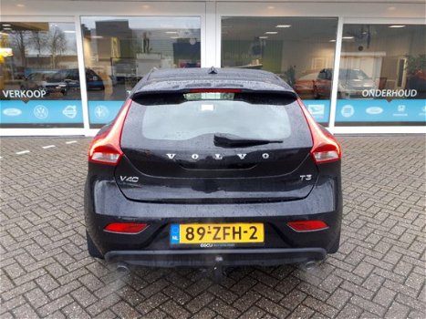 Volvo V40 - 1.6 T3 Kinetic - 1