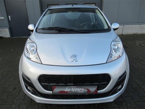 Peugeot 107 - 1.0 Access Accent / Stuurbekr. / Elektr. Ramen - 1