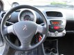 Peugeot 107 - 1.0 Access Accent / Stuurbekr. / Elektr. Ramen - 1 - Thumbnail