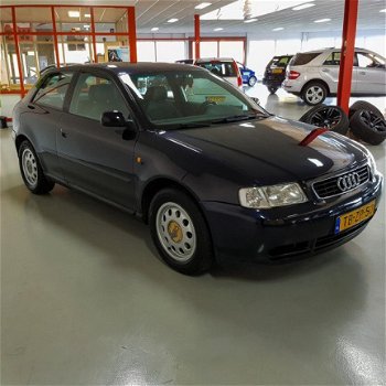 Audi A3 - 1.8 5V Attraction - 1