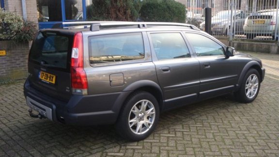 Volvo XC70 - 2.4 D5 AWD - 1