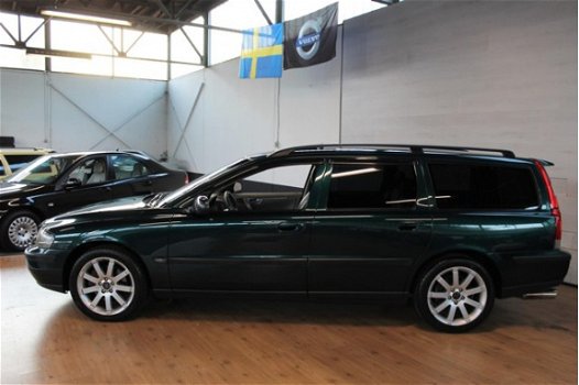 Volvo V70 - 2.3 T-5 Comfort Line Youngtimer - 1