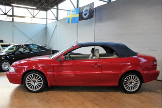 Volvo C70 Convertible - 2.4 T Luxury Line Uniek - 1e eigenaar - nieuwstaat- Youngtimer - 1