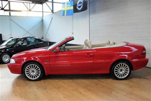 Volvo C70 Convertible - 2.4 T Luxury Line Uniek - 1e eigenaar - nieuwstaat- Youngtimer - 1