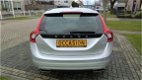 Volvo V60 - 2.0 D4 181PK Summum Euro 6 Adapt. Cruise Blis Leder Navi Pdc V+A 17'' Lmv enz. GEEN AFLE - 1 - Thumbnail