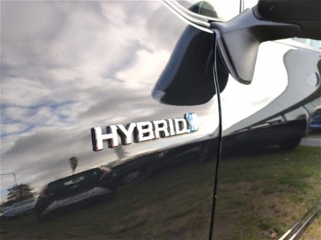 Toyota Auris - 1.8 Full Hybrid 136PK Executive | Eerste eigenaar, Navigatie, 17inch, PDC, Camera, Me - 1
