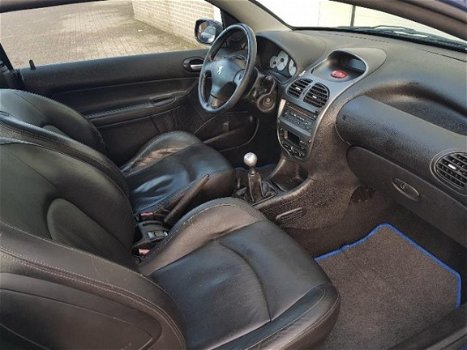 Peugeot 206 CC - 1.6-16V airco / nap / hardtop / leder / 2005 - 1