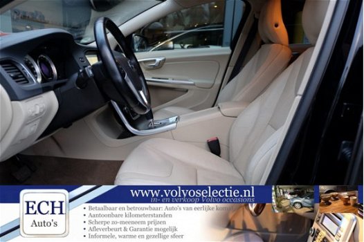 Volvo V60 - D3 163 pk Automaat, 5 cilinder, Leer, Navi, 17 inch - 1