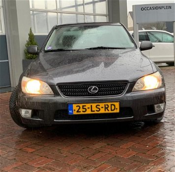 Lexus IS - 200 Executive / LPG G3 / Automaat / Veel opties youngtimer - 1