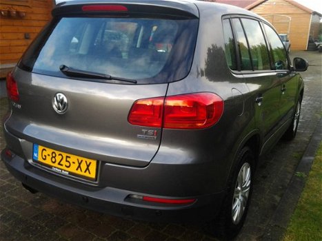 Volkswagen Tiguan - 1.4 TSI Comfort&Design Edition *NAVI*CC*PDC*LMV*TREKHAAK - 1