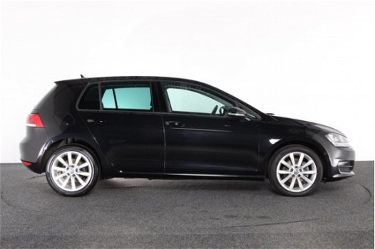 Volkswagen Golf - 1.4 TSI ACT Highline | 140pk. | lane assist | navigatie 