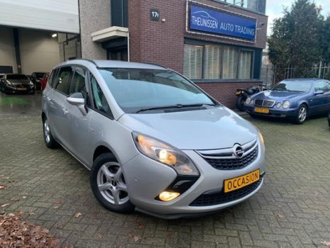 Opel Zafira Tourer - 1.4 Turbo Cosmo Trekhaak, PDC, Zomer en winterset 140PK TOPKWALITEIT AUTO - 1