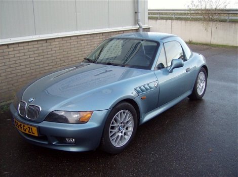 BMW Z3 Roadster - 1.9 JAMES BOND uitv. 10 x Z3 voorradig - 1