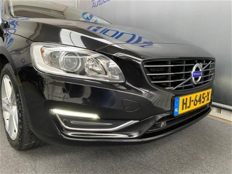 Volvo V60 - 2.4 D6 Twin Engine Summum EX BTW (€ 17.950, - incl. BTW) inclusief 12 maanden garantie - 1